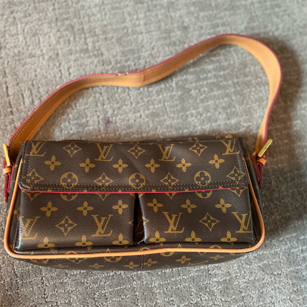 Louis Vuitton shoulder bag
